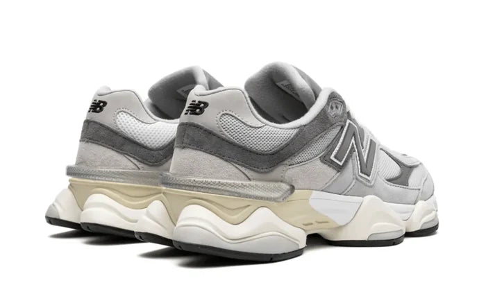 New Balance 9060 Rain Cloud Grey NEW BALANCE 9060