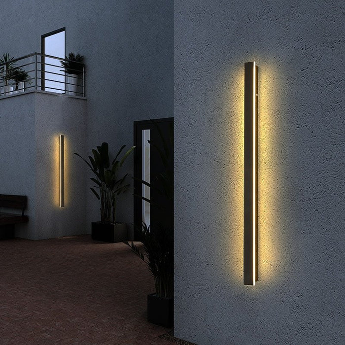 Aether Outdoor LED Wall Lamp - Level Decor