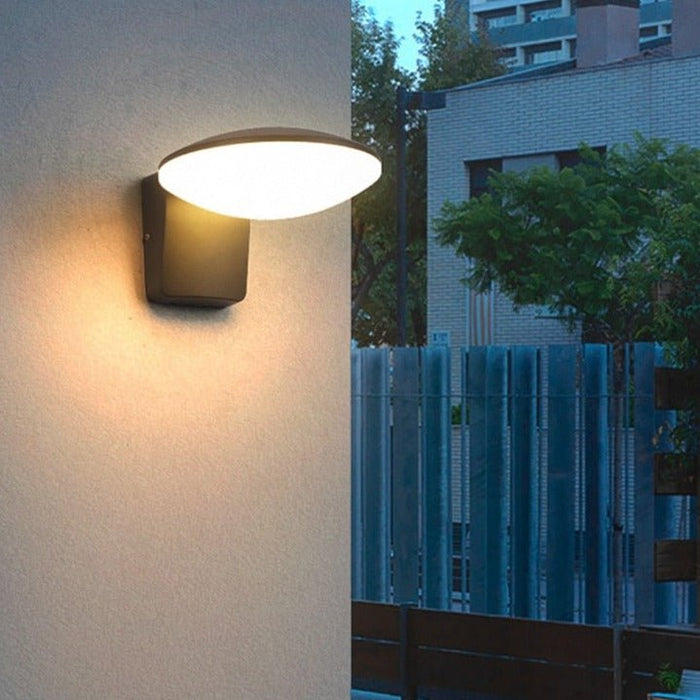 Arthur Outdoor Wall Lamp - A - Hardwired - 18W / 8.6" x 3.3" / 22cm x 8.5cm - Level Decor