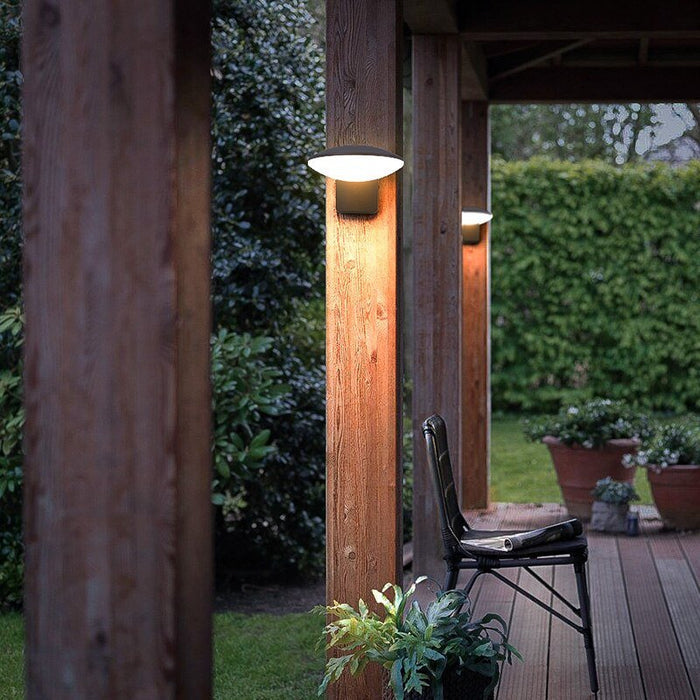 Arthur Outdoor Wall Lamp - Level Decor