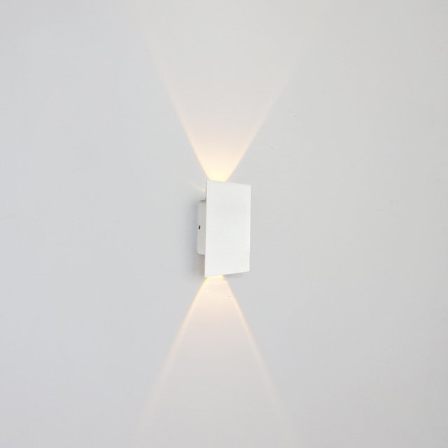Aurelia Wall Lamp - White - 2.2" x 3.9" / 5.5cm x 9.8cm - 3W / Warm White (2700-3500K) - Level Decor
