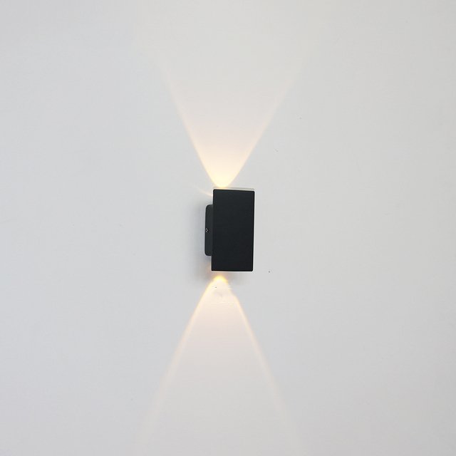 Aurelia Wall Lamp - Black - 2.2" x 3.9" / 5.5cm x 9.8cm - 3W / Warm White (2700-3500K) - Level Decor
