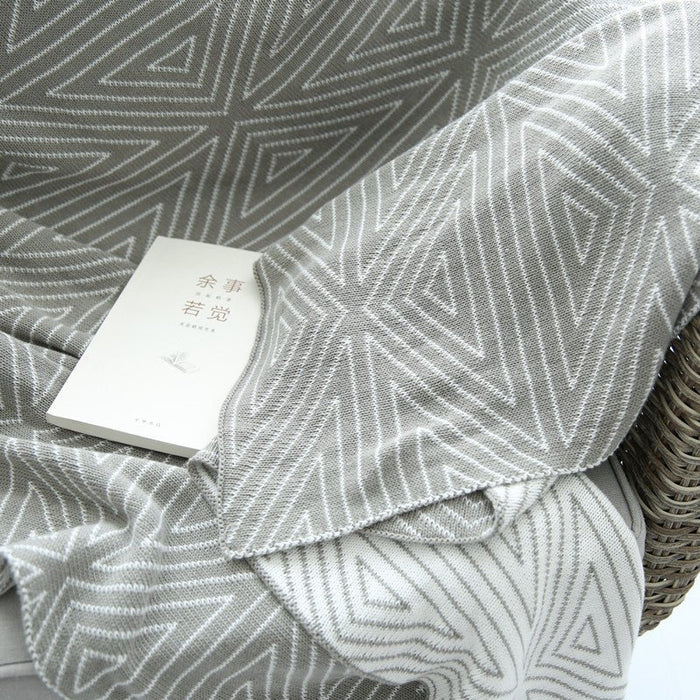 Ayden Brushed Cotton Double-Sided Geometric Blanket - Divine Heart L.A.