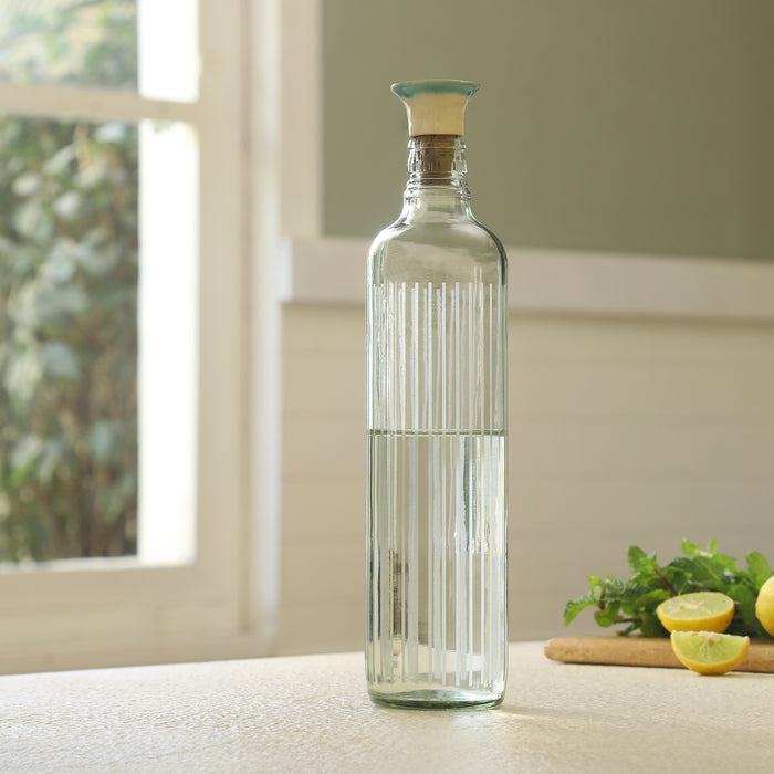 Cove Glass Bottle With Ceramic Stopper