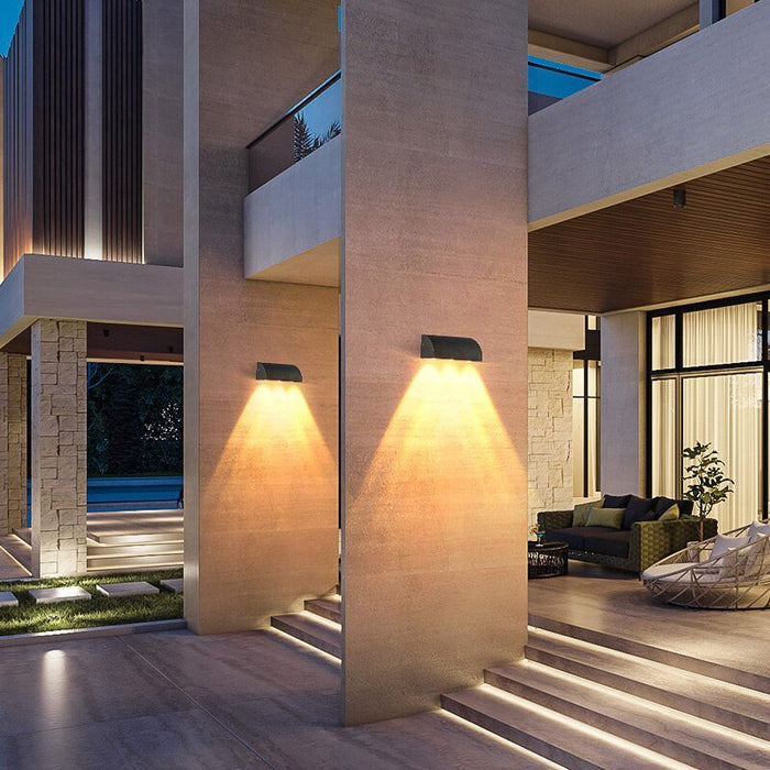 Elias Outdoor Wall Lamp - Level Decor