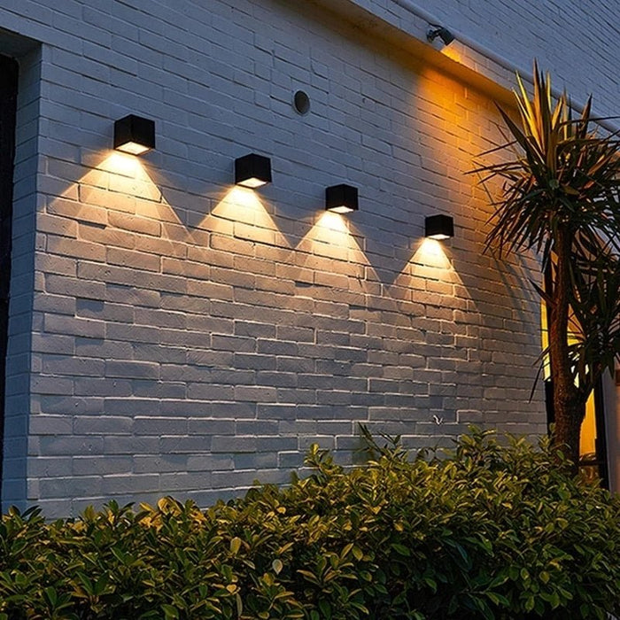 Elise Outdoor Wall Lamp - Level Decor