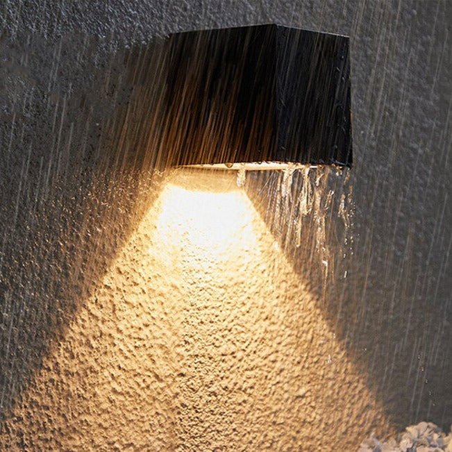 Elise Outdoor Wall Lamp - Level Decor