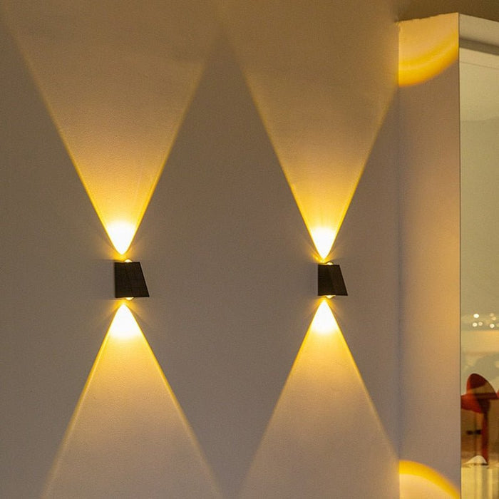 Emmanuelle Outdoor Wall Lamp - Level Decor