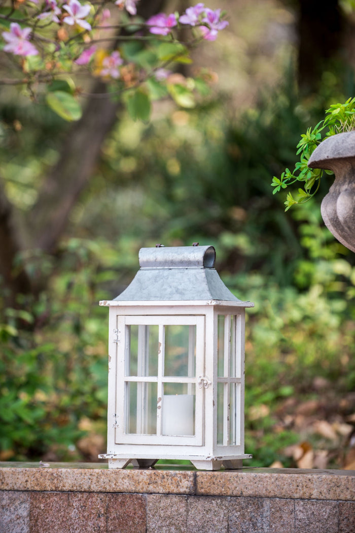 Evelyn Hurricane Lantern Set Doba