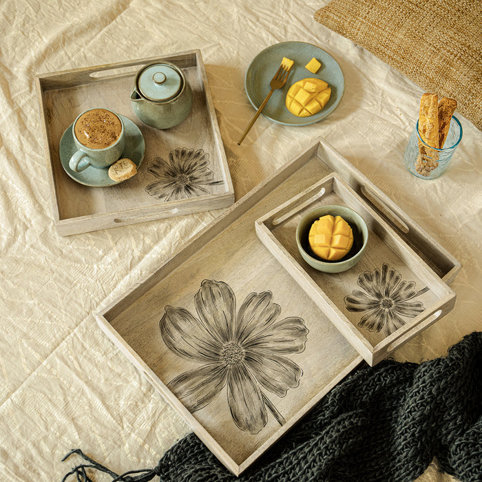 Flora Family Tray Set of 3