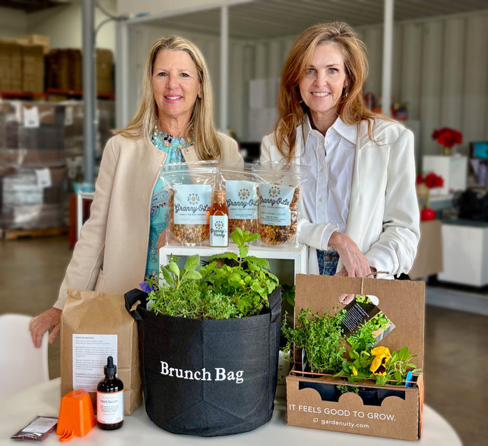 Granny-O-La™ Honey & Brunch Bag Garden Gift Set‎ with culinary herbs + pure honey