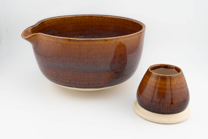 Honey Chawan Matcha Bowl with Whisk Holder