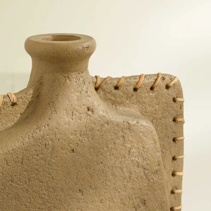 Niraan Ecomix Vase With Cane Short