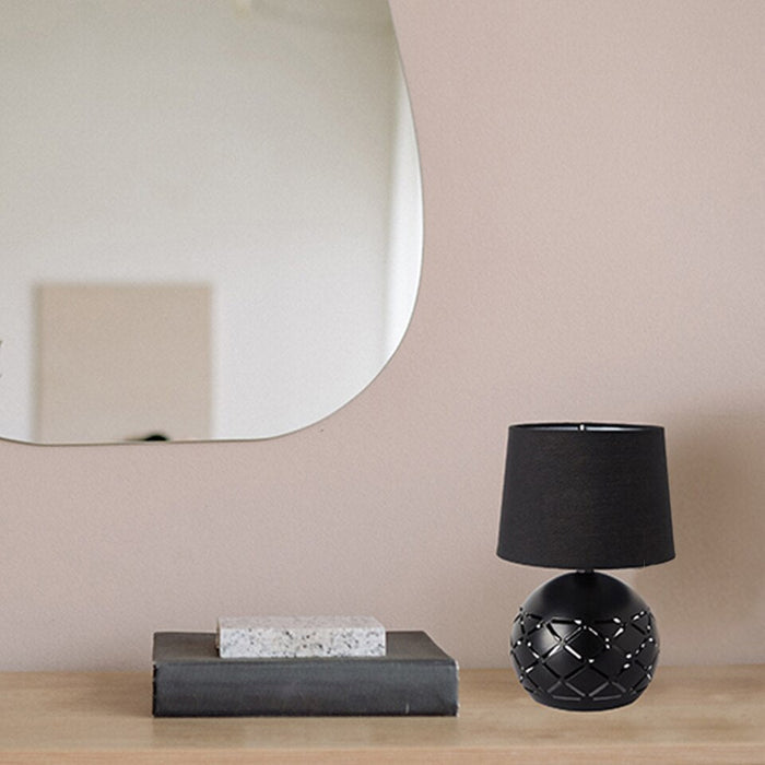 Noir Table Lamp - E14 - EU Plug / 3.3" x 8.9" / 8.5cm x 22cm - Level Decor