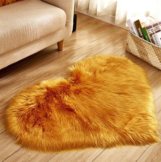 Yellow camel / L