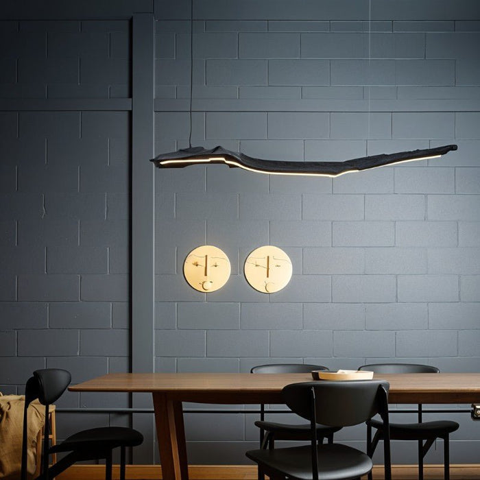 Serpentine Pendant Light