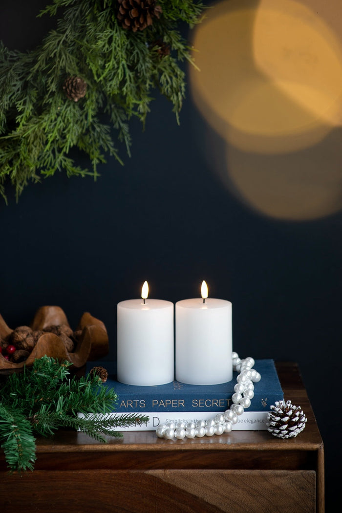 Set of 2 White LED Candles with Wick and Remote Control Timer, 3X4" Doba