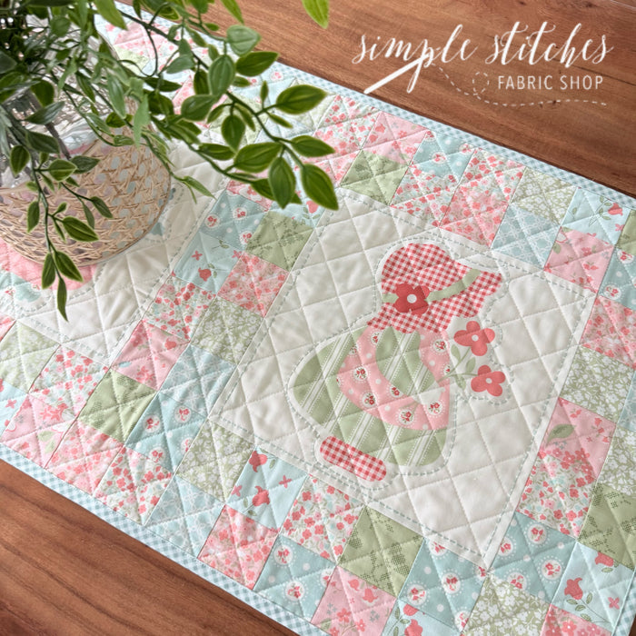 Sunbonnet Bloom & Grow Runner Kit - Green Backing