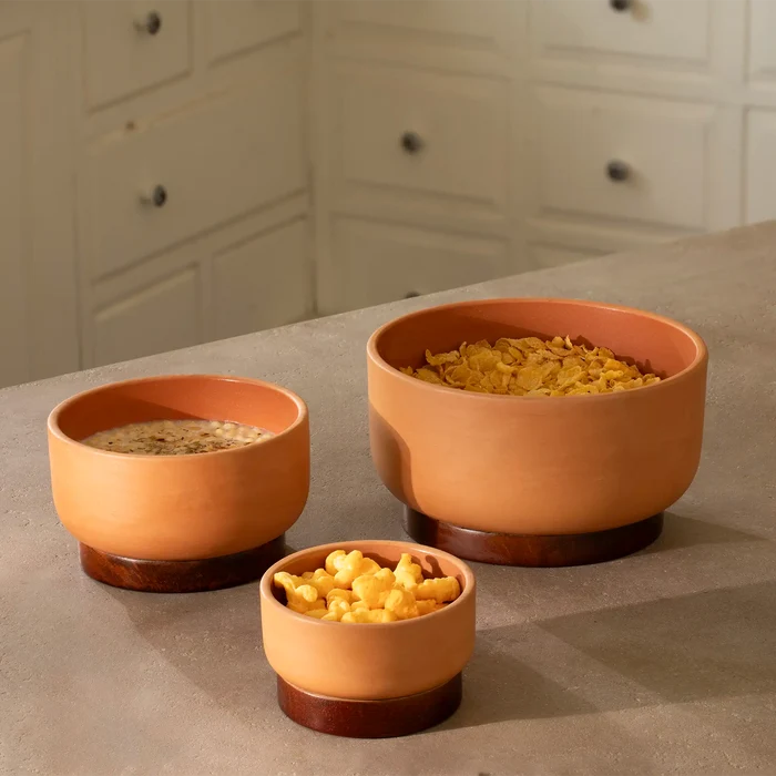 Terracotta Serving Bowl With Wooden Base- Medium