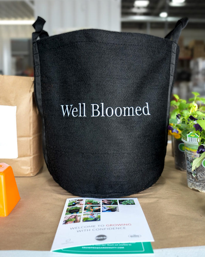 The Well Bloomed Garden Kit‎ with edible flowers + herb plants