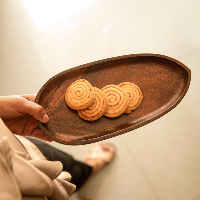 Umber Leaf Oval Platter - ellementry