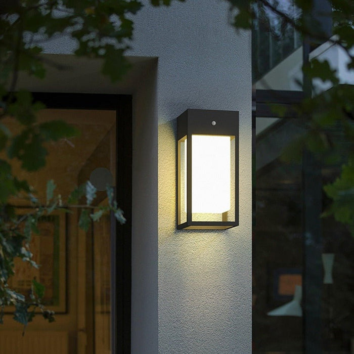 Viktor Outdoor Wall Lamp - Level Decor