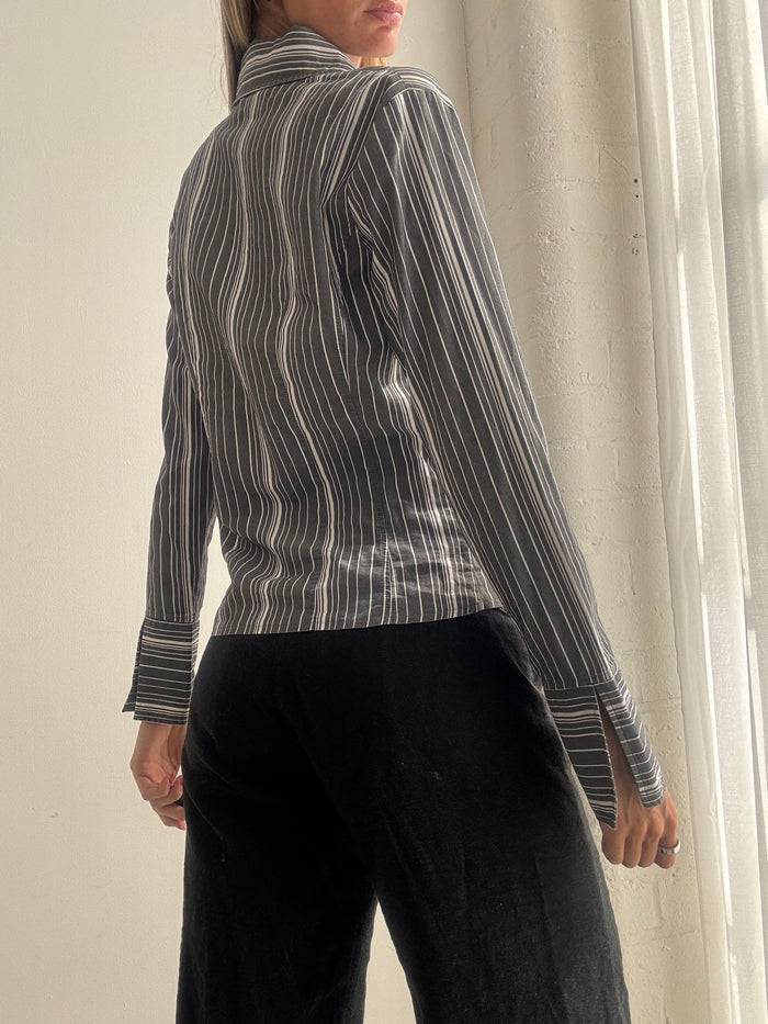 Vintage Y2K Grey & White Pinstripe Fitted Dual Zip Shirt - Size M